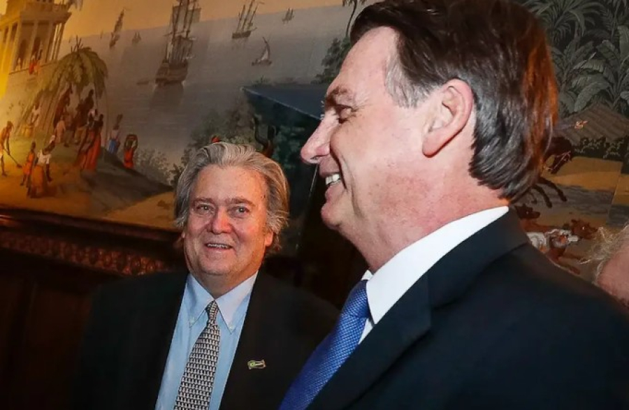 Arquivos Epstein: Mensagens de Steve Bannon citam Jair Bolsonaro