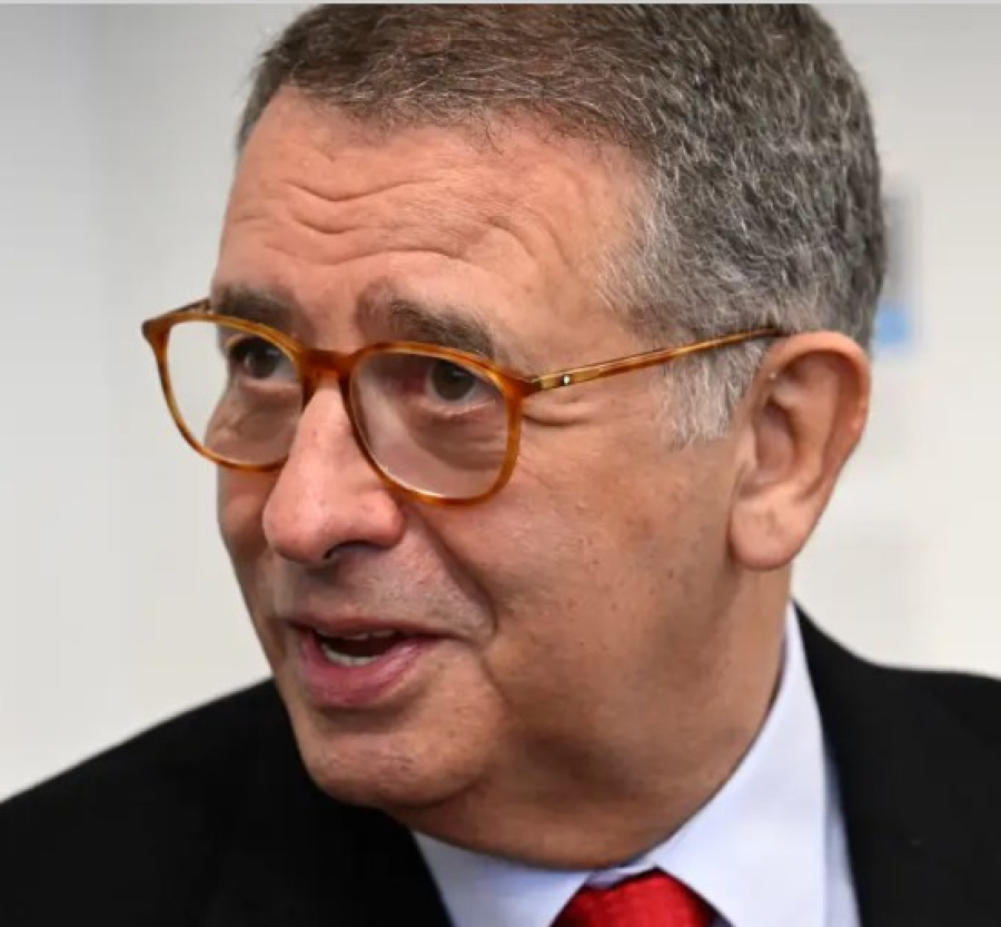 José Seguro derrota extrema direita e vence eleição presidencial em Portugal