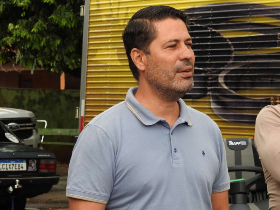 Prefeito de Vicentina não prestigiou comércio local na Páscoa